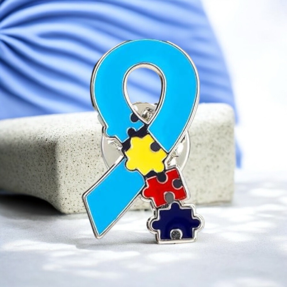 Autism Awareness Pin 8$